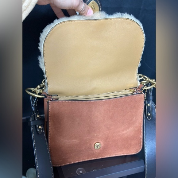 COACH Beat Brown/Brass Shoulder Bag In Suede Leather and Shearling - Picture 5 of 9